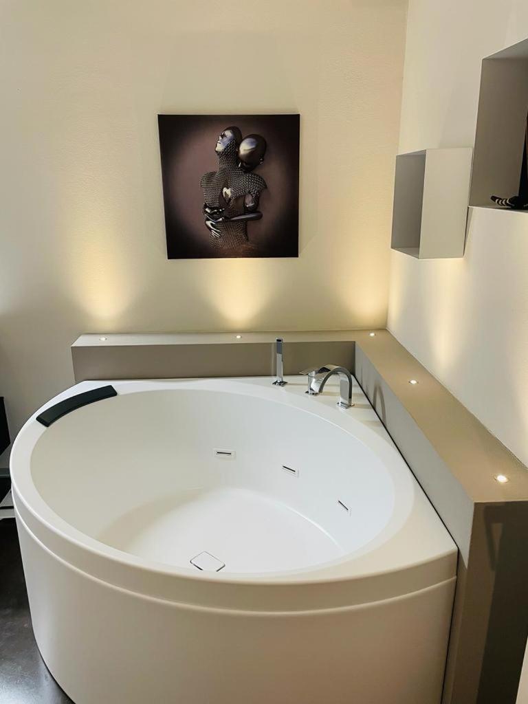 La Mocina Casa Vacanze Castellaro  Екстер'єр фото